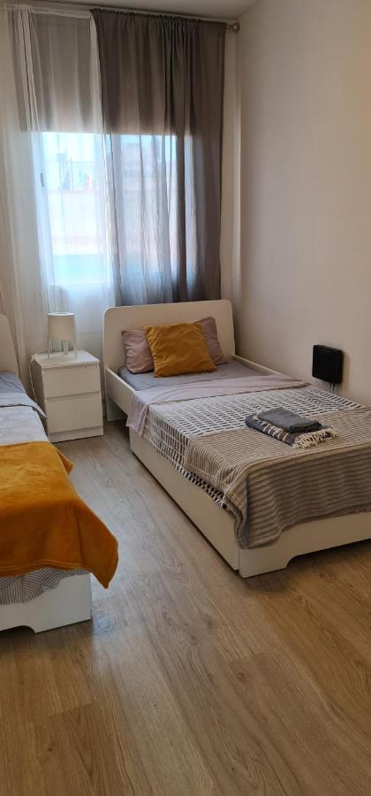 Cozy Modren Apartment On Malvarrosa Beach Valencia Exterior foto